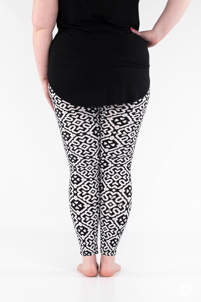 Audrey Plus Size Patterned Leggings SweetLegs.ca